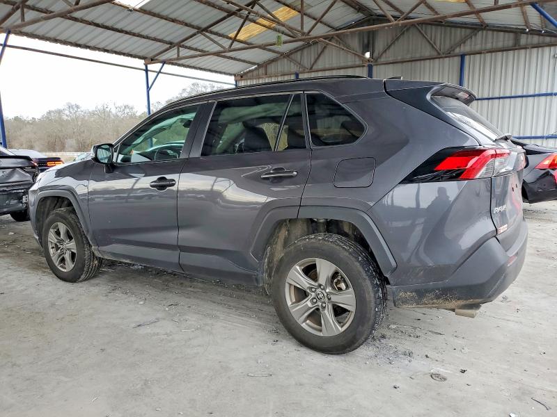 Фото 2 - TOYOTA RAV4