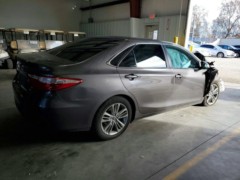 Фото 3 - TOYOTA CAMRY