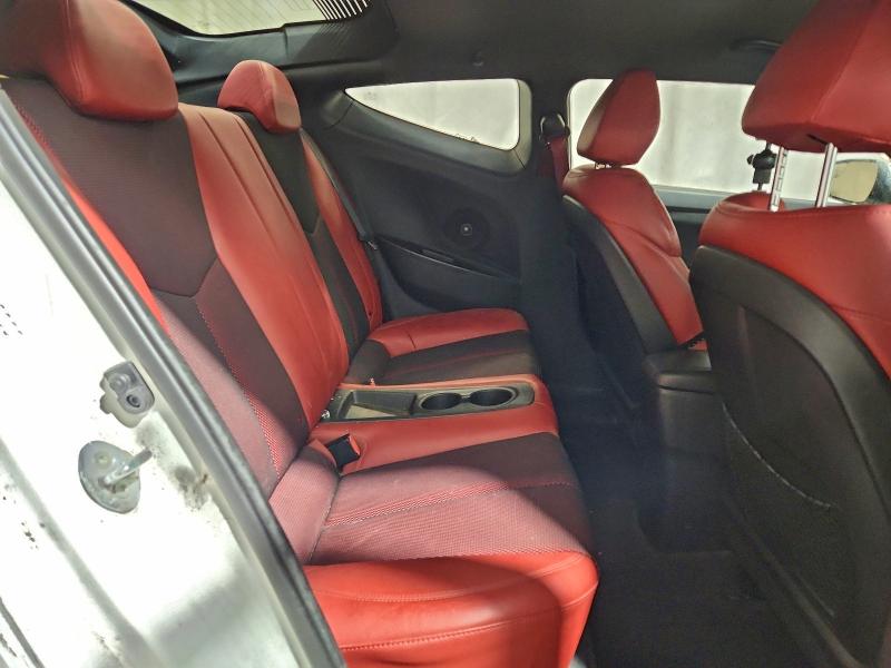 Фото 10 - HYUNDAI VELOSTER