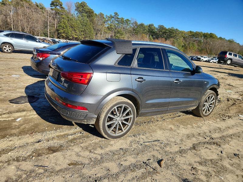 Фото 3 - AUDI Q3