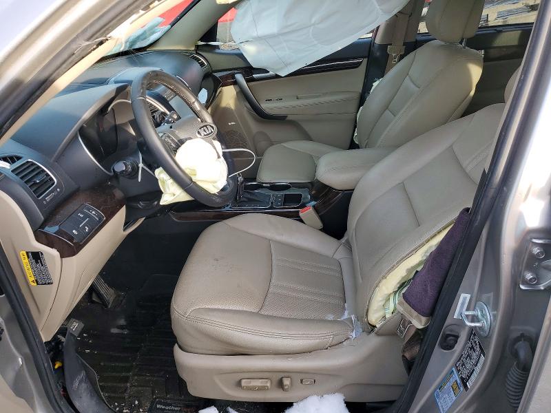 Фото 7 - KIA SORENTO