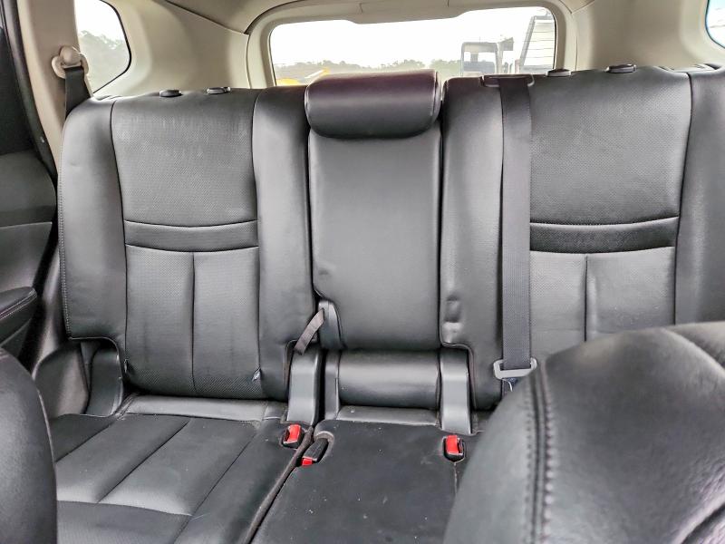 Фото 10 - NISSAN ROGUE