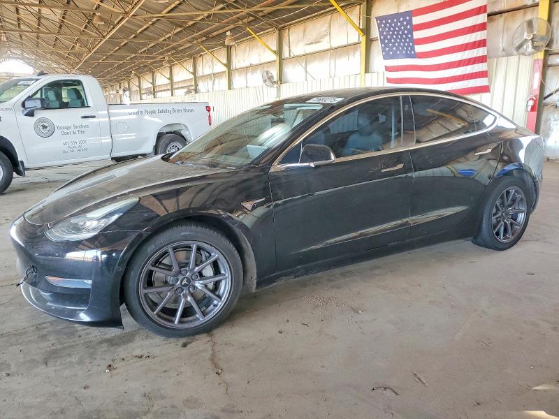 Фото 1 - TESLA MODEL 3