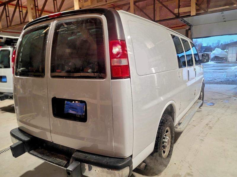 Фото 4 - GMC SAVANA