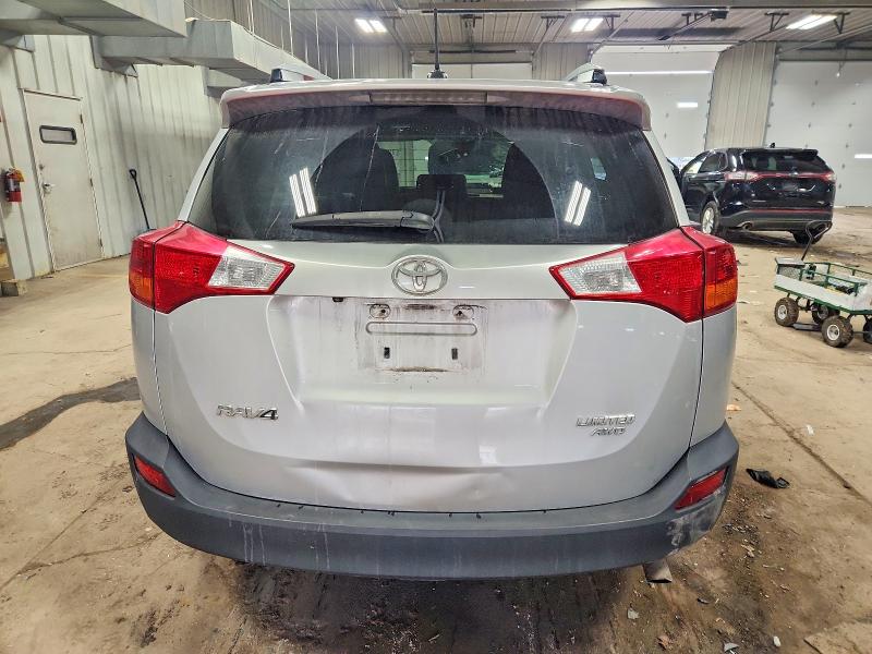 Фото 6 - TOYOTA RAV4