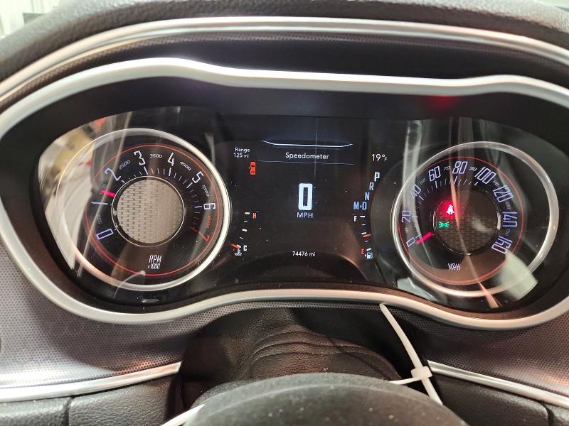 Фото 9 - DODGE CHALLENGER