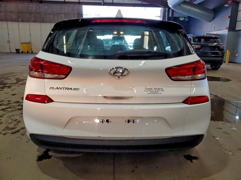 Фото 6 - HYUNDAI ELANTRA