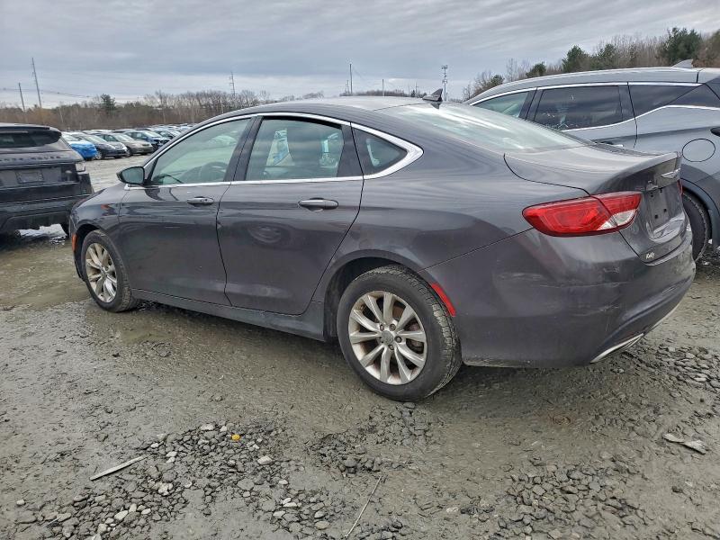 Фото 2 - CHRYSLER 200