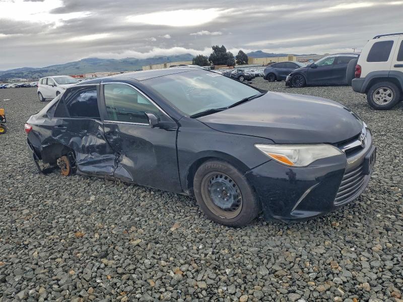 Фото 4 - TOYOTA CAMRY