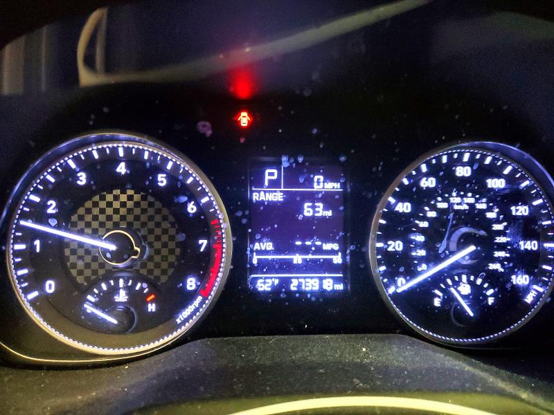 Фото 9 - HYUNDAI ELANTRA