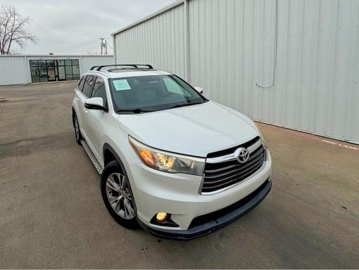 Фото 1 - TOYOTA HIGHLANDER