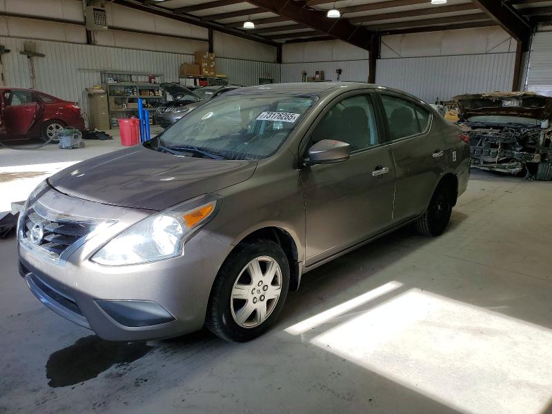 Фото 1 - NISSAN VERSA