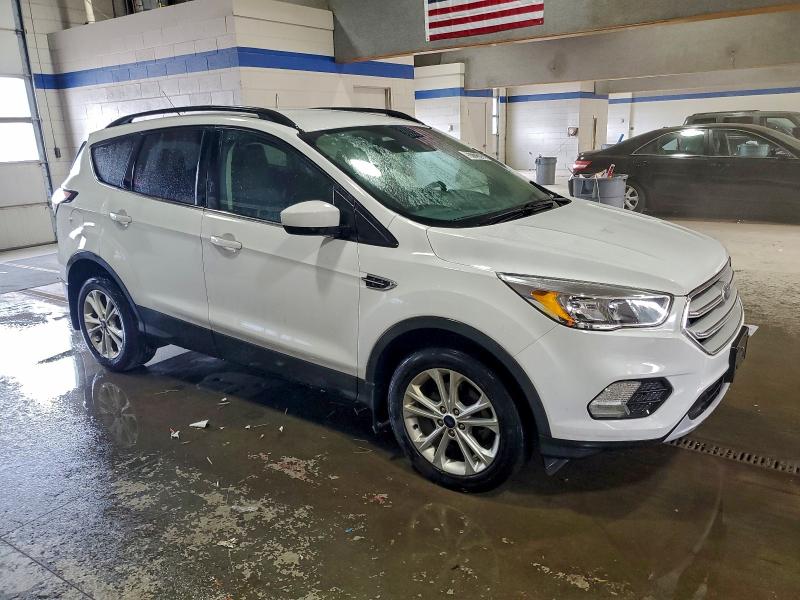 Фото 4 - FORD ESCAPE