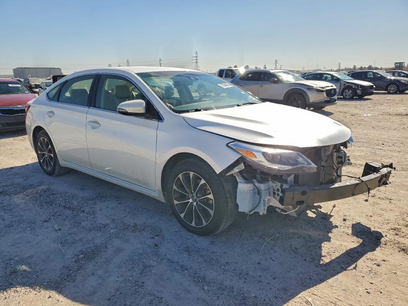 Фото 4 - TOYOTA AVALON