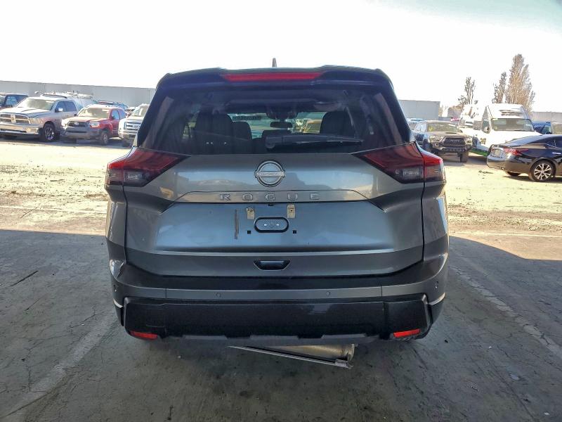 Фото 6 - NISSAN ROGUE