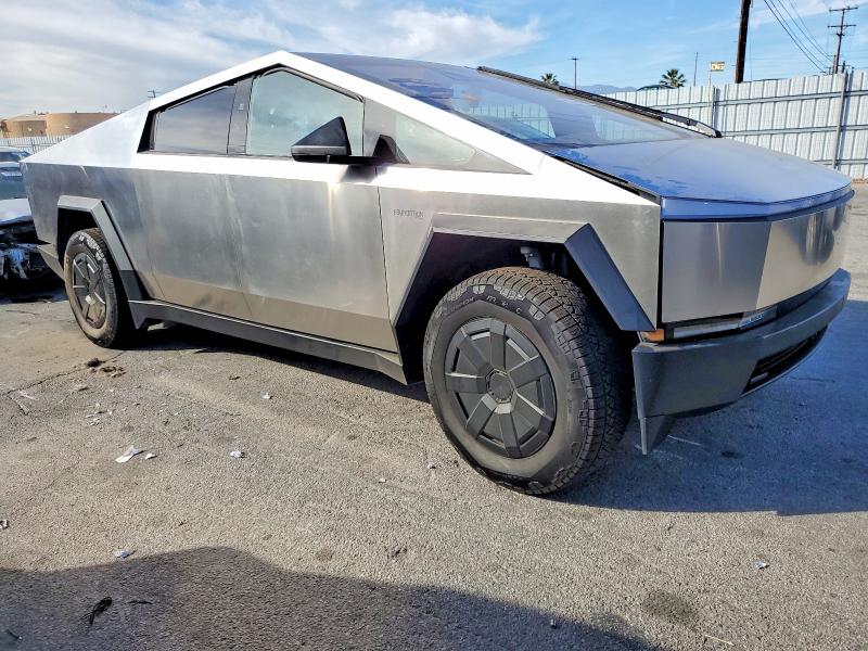 Фото 4 - TESLA CYBERTRUCK