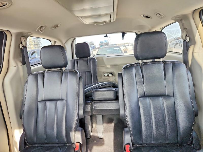 Фото 8 - CHRYSLER MINIVAN