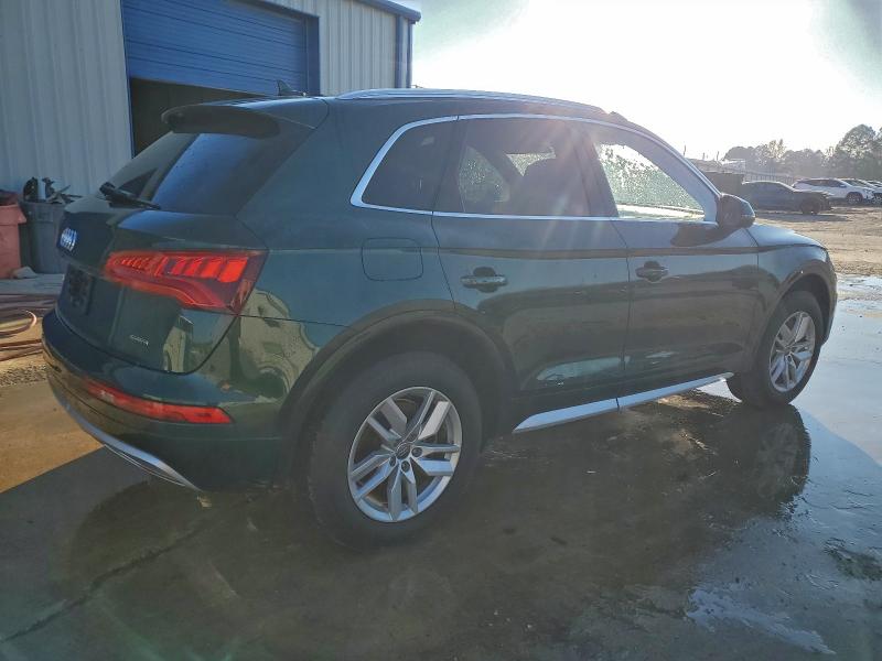 Фото 3 - AUDI Q5