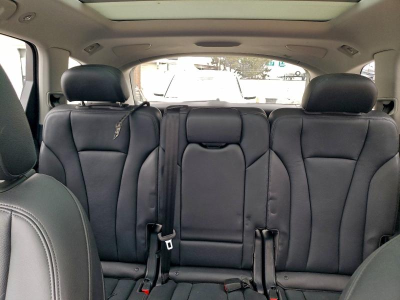 Фото 10 - AUDI Q7