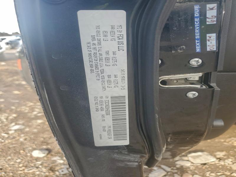 Фото 12 - CHRYSLER 300