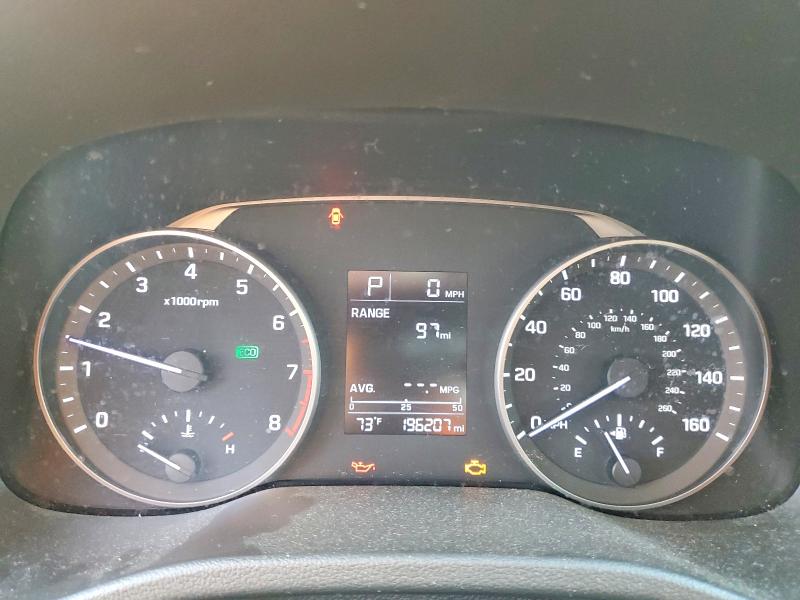 Фото 9 - HYUNDAI ELANTRA