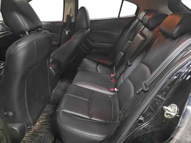 Фото 6 - MAZDA 3