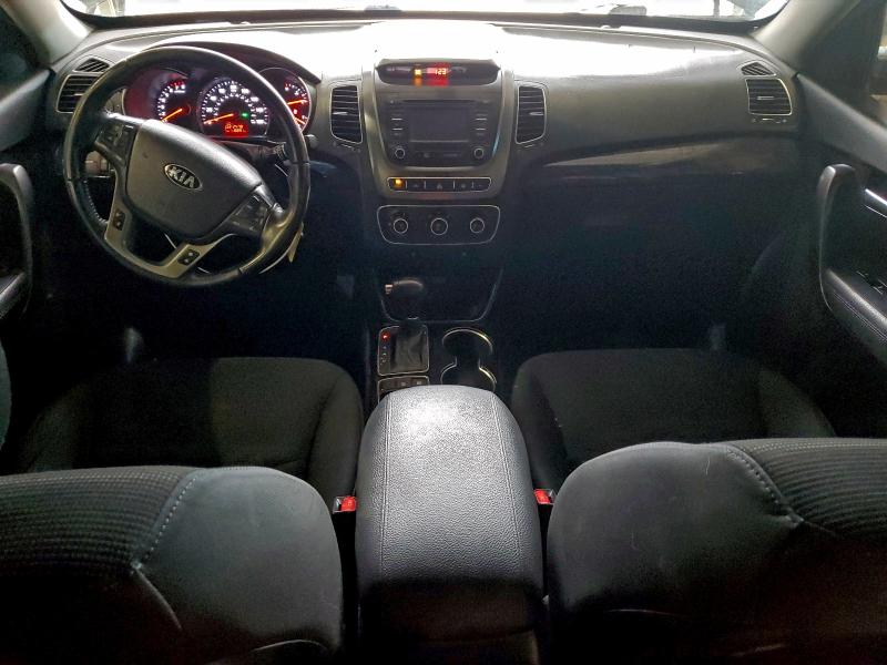 Фото 8 - KIA SORENTO