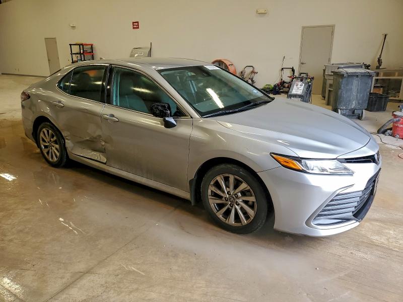 Фото 4 - TOYOTA CAMRY