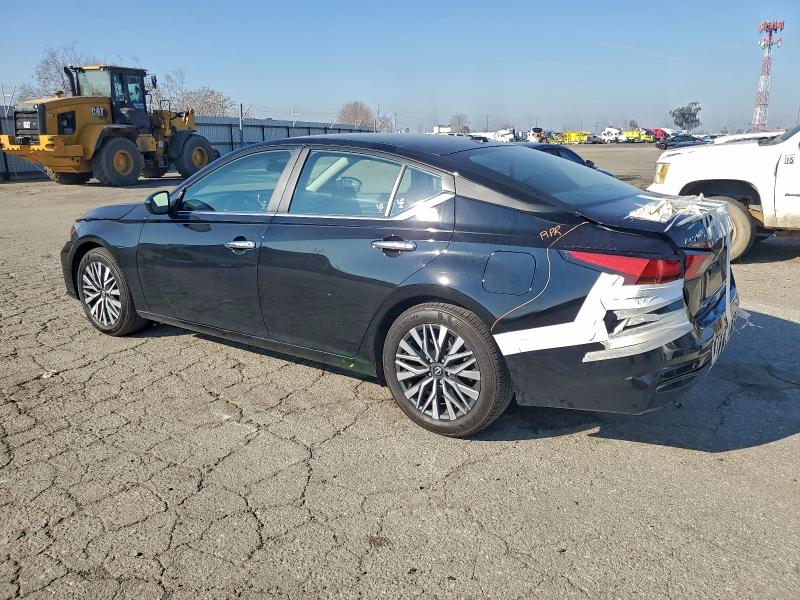 Фото 2 - NISSAN ALTIMA