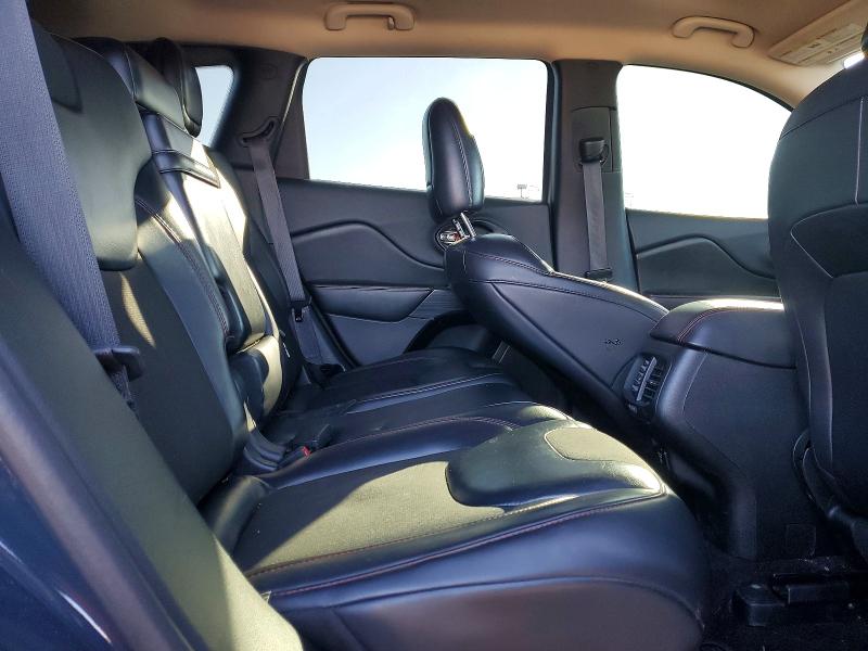 Фото 11 - JEEP CHEROKEE