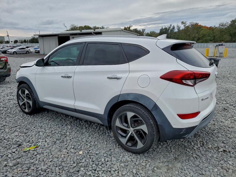 Фото 2 - HYUNDAI TUCSON