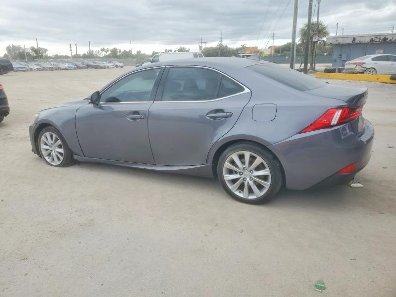 Фото 2 - LEXUS IS