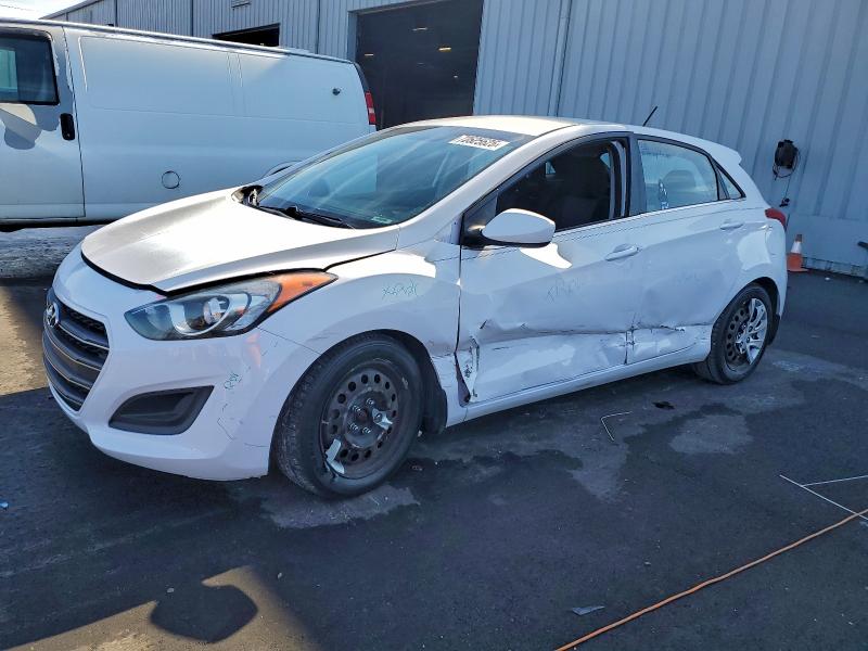 Фото 1 - HYUNDAI ELANTRA