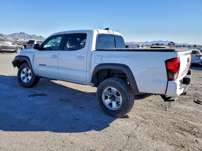 Фото 2 - TOYOTA TACOMA