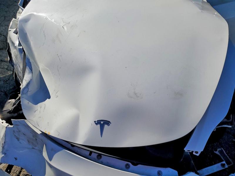 Фото 11 - TESLA MODEL Y