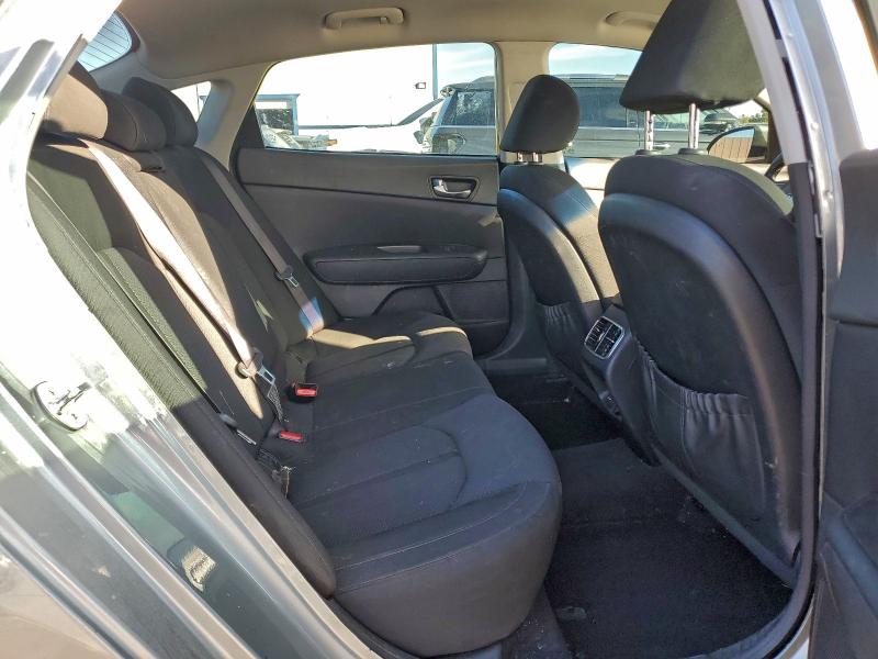 Фото 10 - KIA OPTIMA