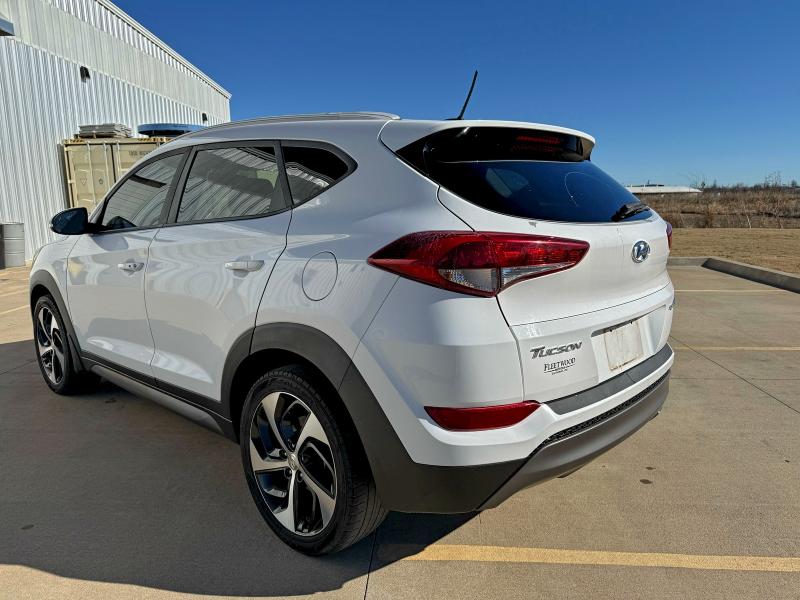 Фото 3 - HYUNDAI TUCSON