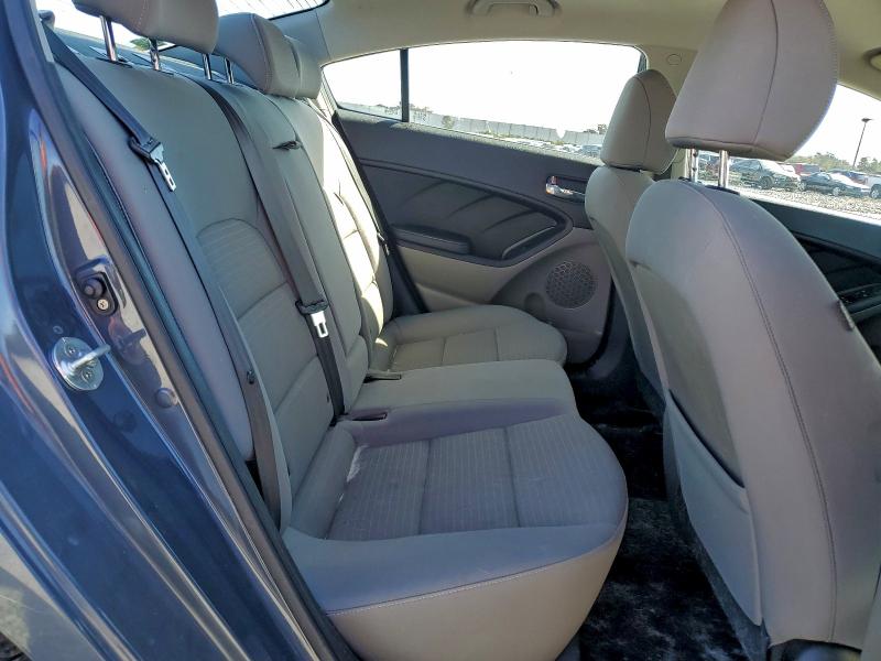 Фото 10 - KIA FORTE