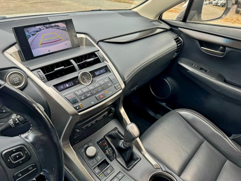 Фото 11 - LEXUS NX