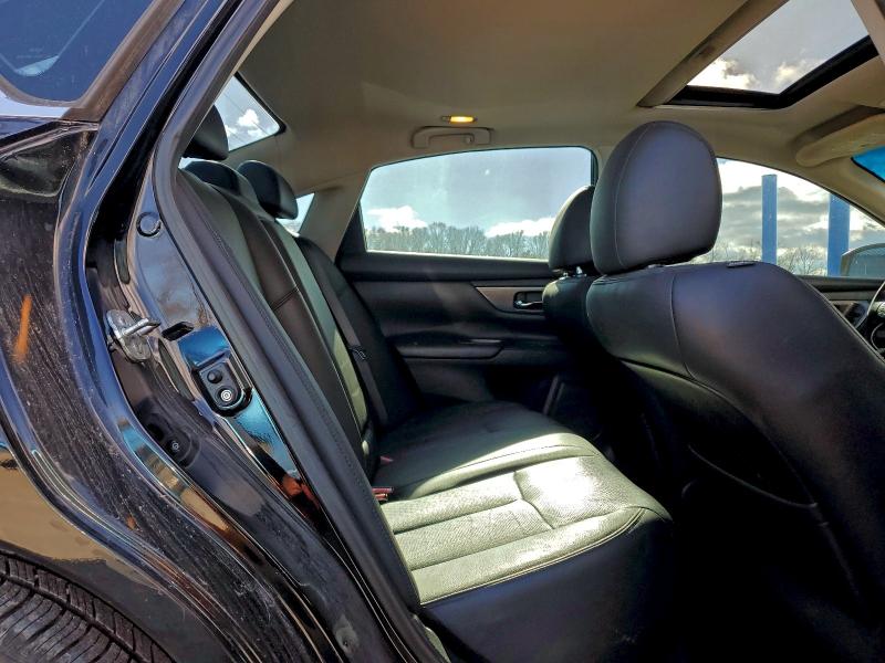 Фото 10 - NISSAN ALTIMA