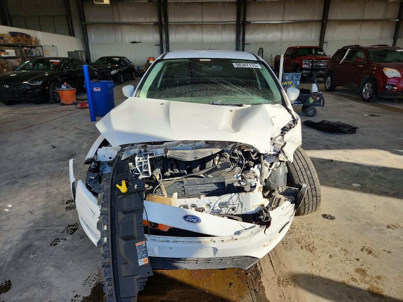 Фото 5 - FORD FOCUS