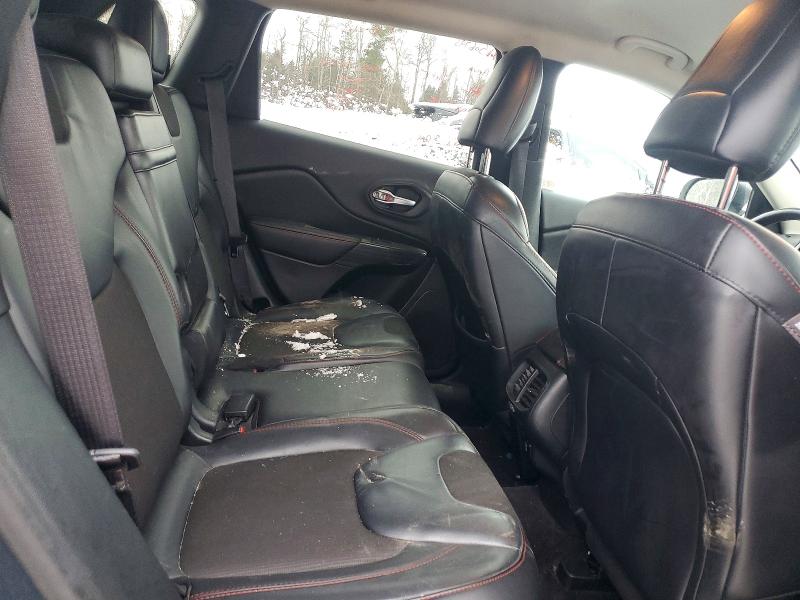 Фото 11 - JEEP CHEROKEE