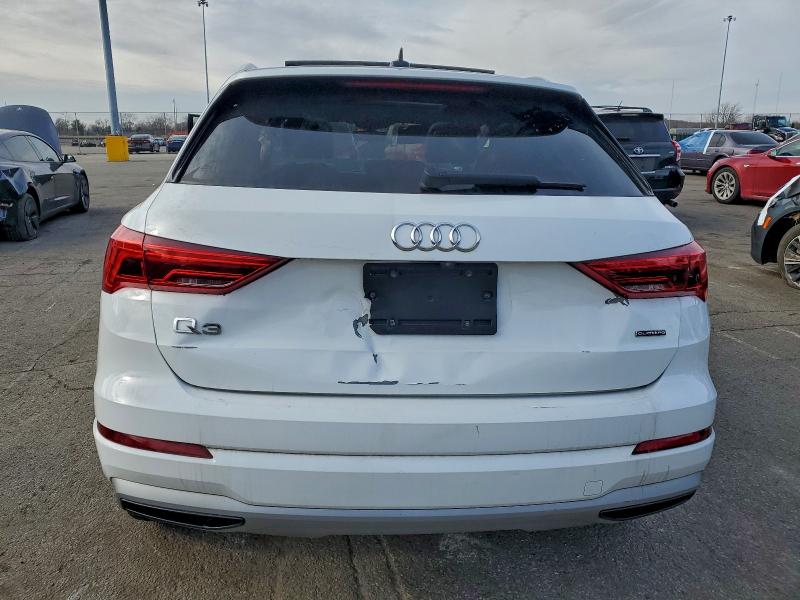 Фото 6 - AUDI Q3