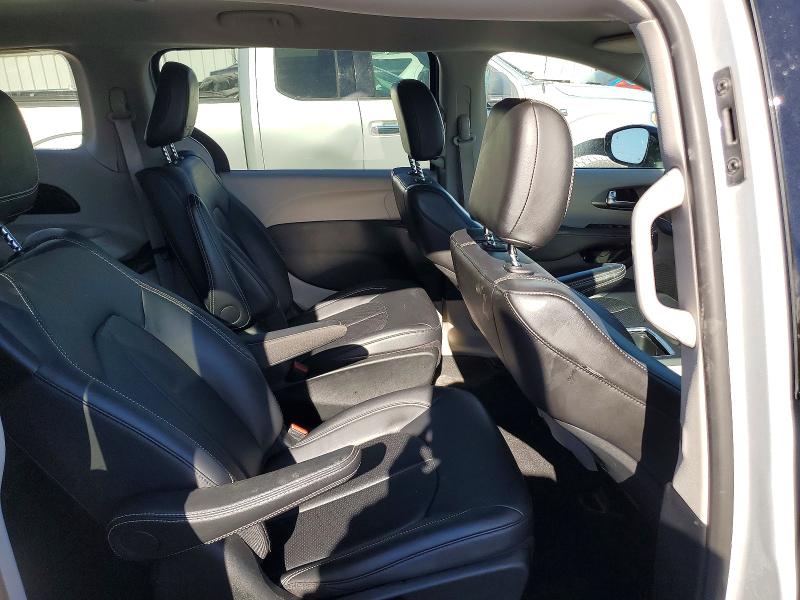 Фото 11 - CHRYSLER PACIFICA