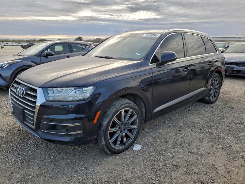 Фото 1 - AUDI Q7