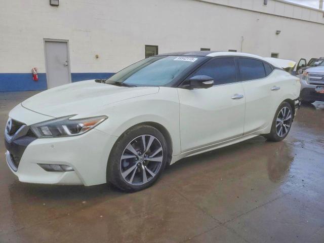 Фото 1 - NISSAN MAXIMA