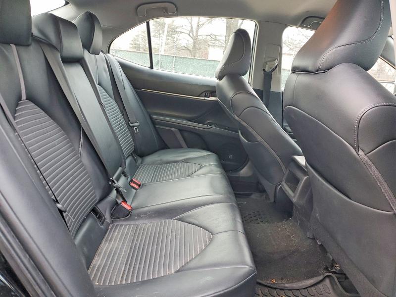 Фото 10 - TOYOTA CAMRY