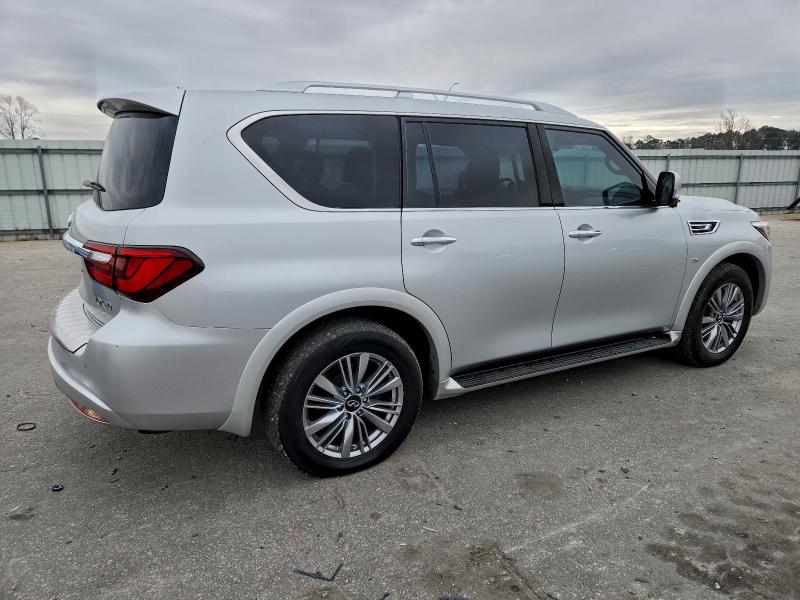 Фото 3 - INFINITI QX80