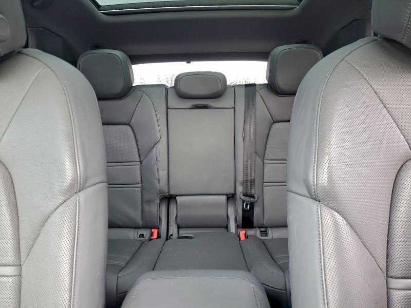 Фото 10 - PORSCHE CAYENNE