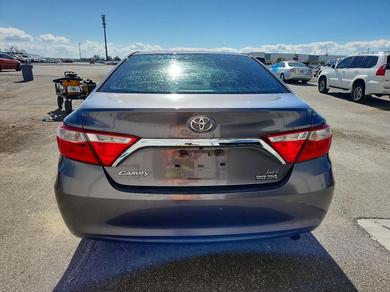 Фото 6 - TOYOTA CAMRY